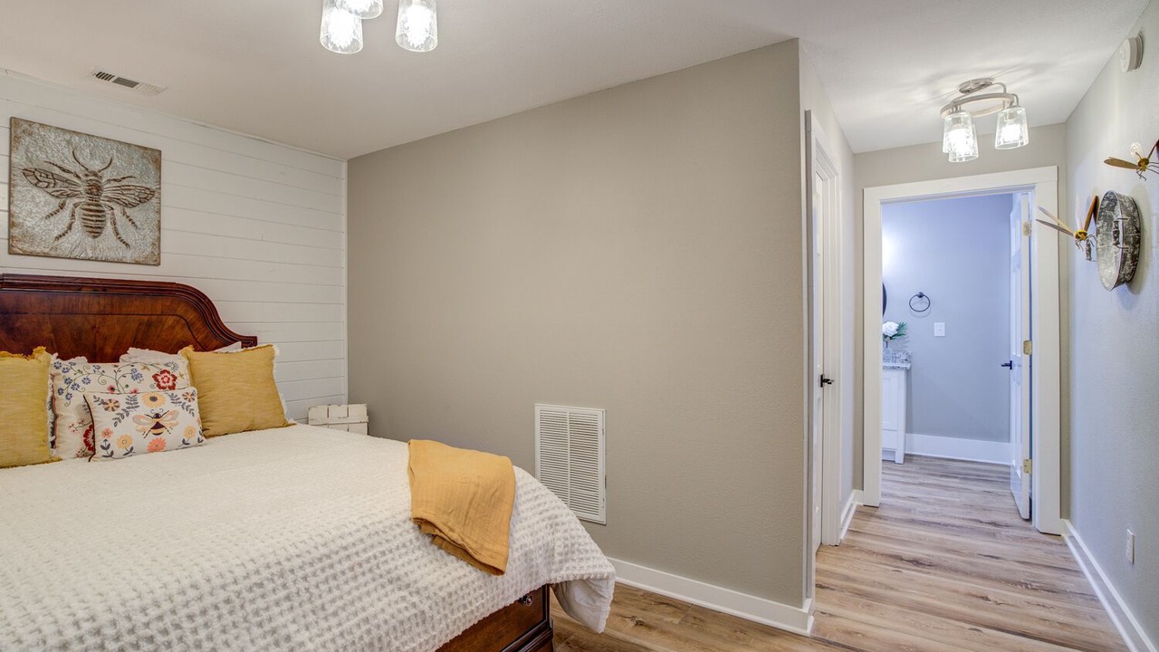 Photo of Bedroom in Helen
