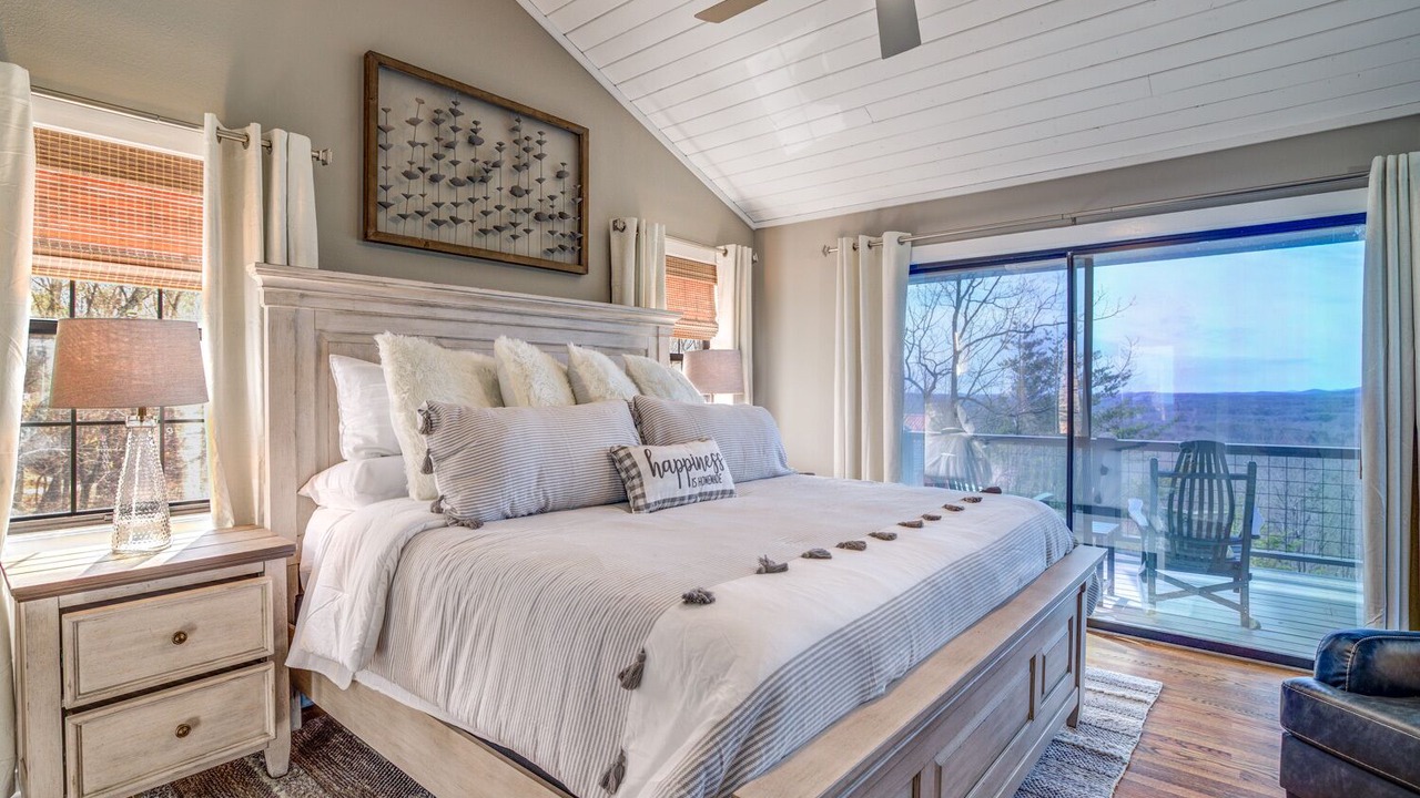 Photo of Bedroom in Helen