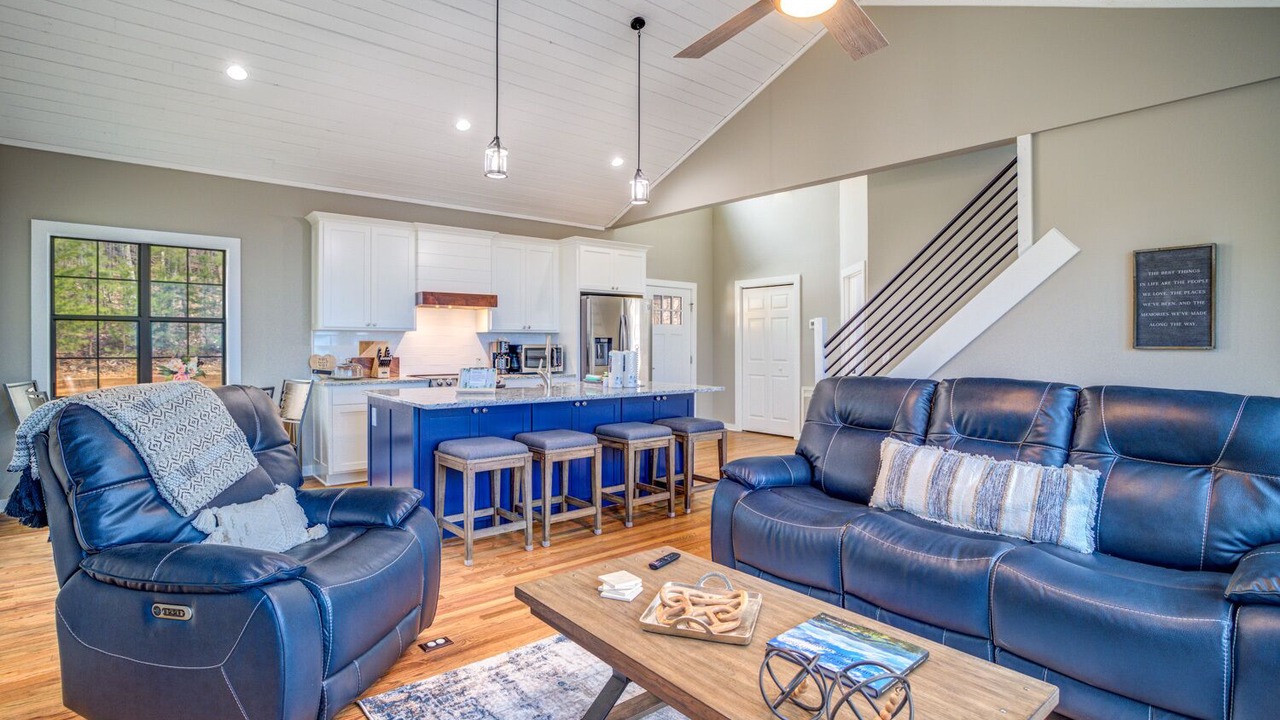 Photo of Livingroom in Helen