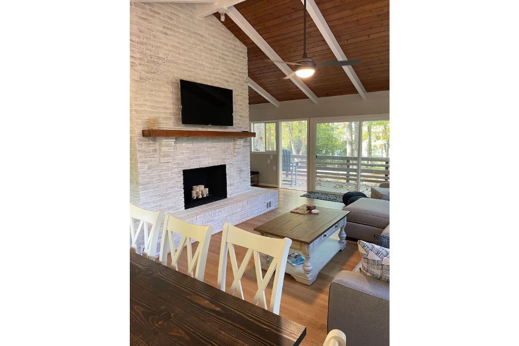 Photo of Bedroom in Dawsonville
