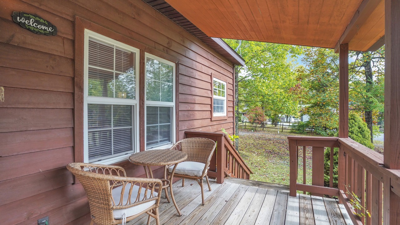 Photo of Patio Balcony in Pipestem