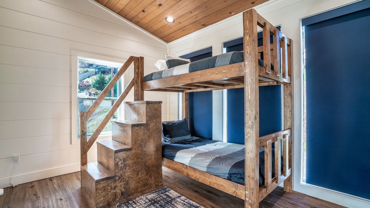 Photo of Bedroom in Chalet Village North