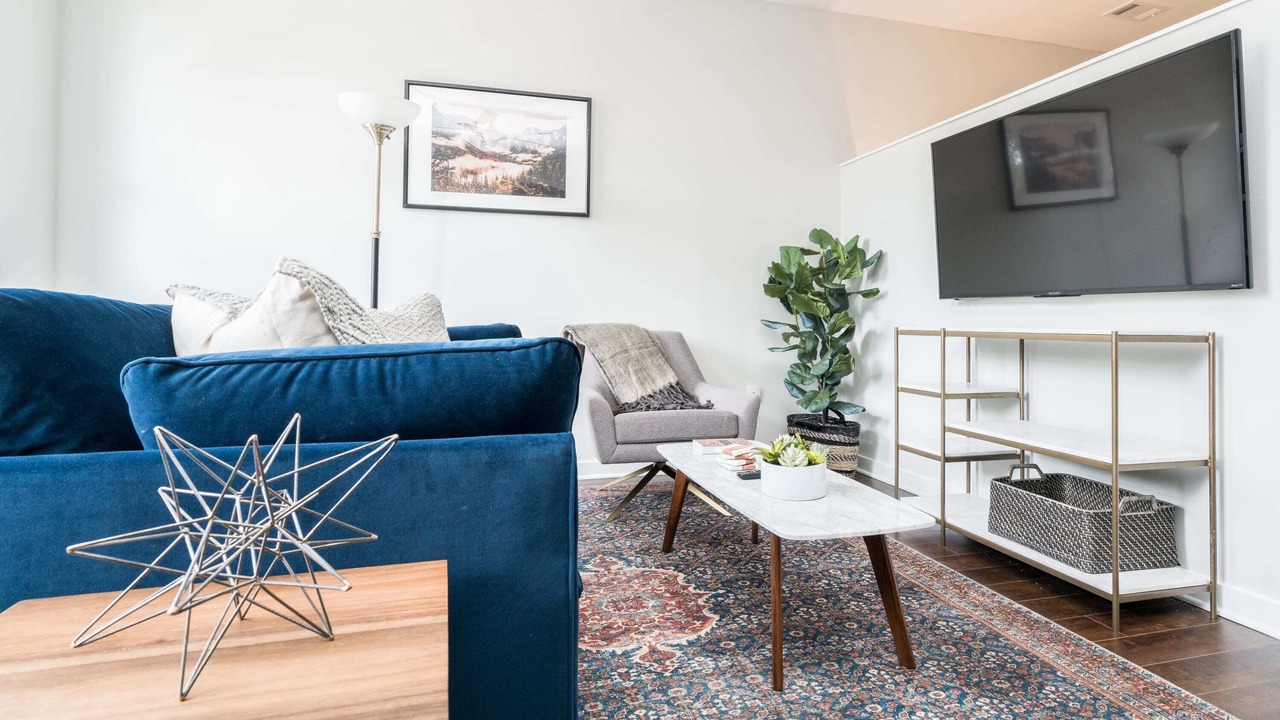 Photo of Livingroom in Music Row