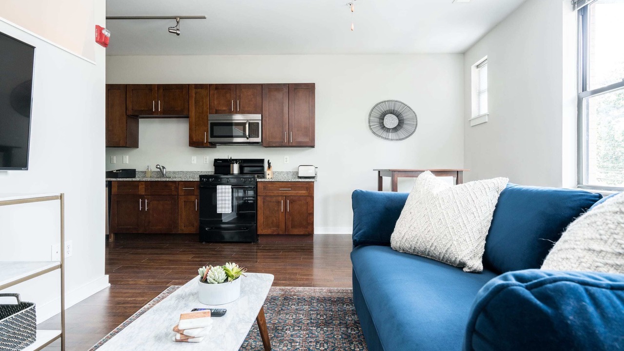 Photo of Livingroom in Music Row