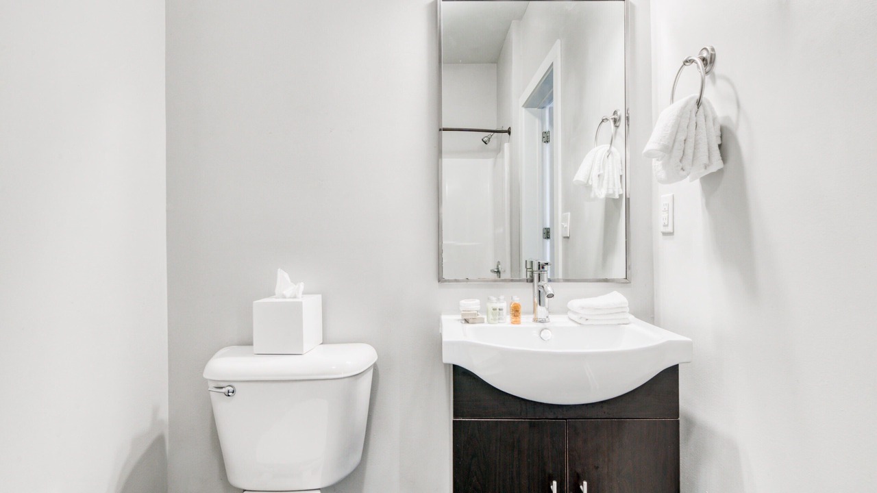 Photo of Bathroom in Music Row