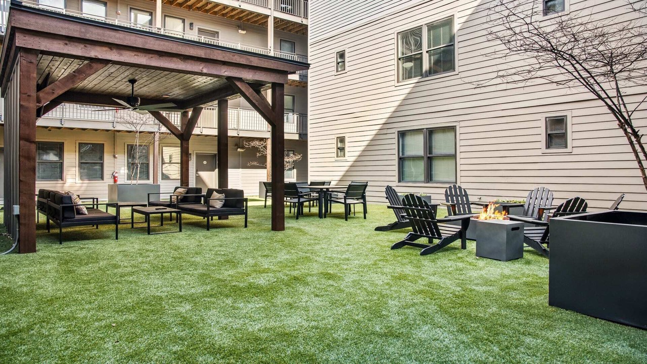 Photo of Outdoor in Hillsboro Village