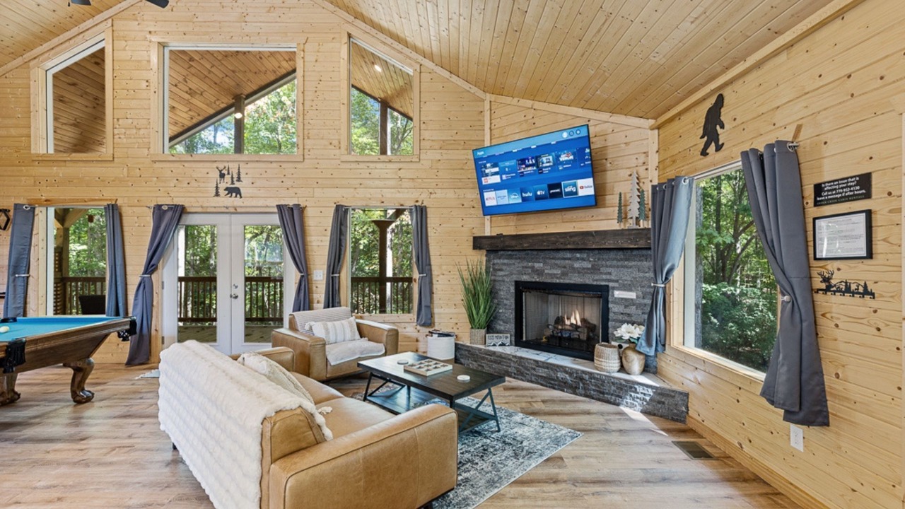 Photo of Livingroom in Cleveland
