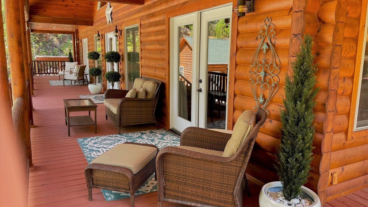 Photo of Patio Balcony in Almond