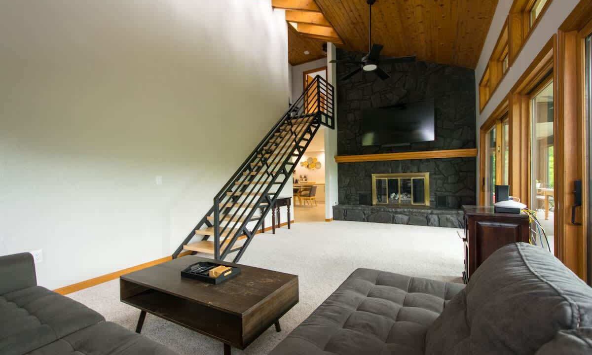 Photo of Livingroom in Maggie Valley