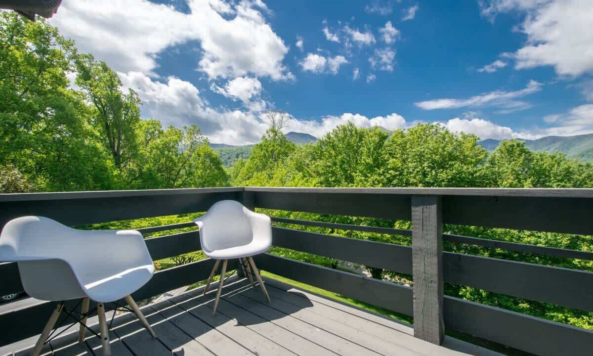 Photo of Patio Balcony in Maggie Valley