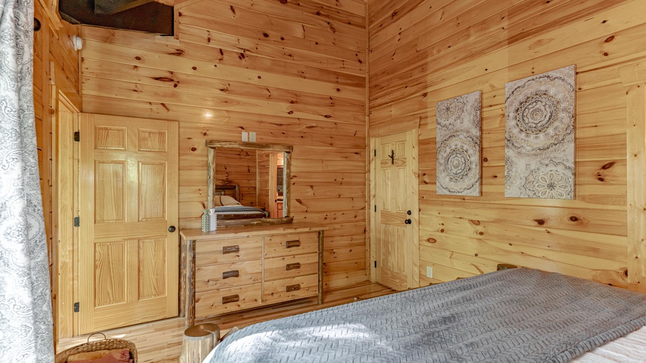 Photo of Bedroom in Rogers