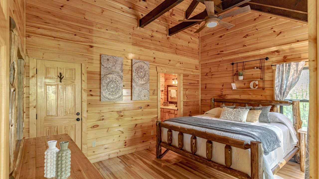 Photo of Bedroom in Rogers