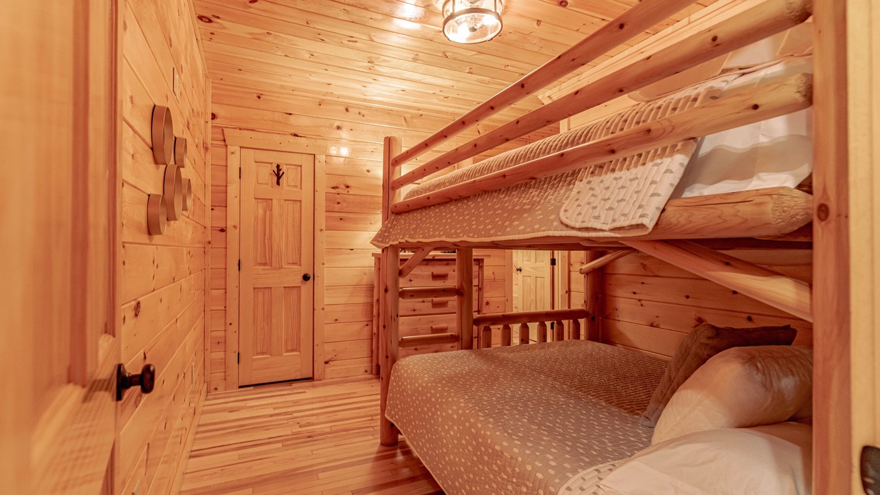 Photo of Bedroom in Rogers
