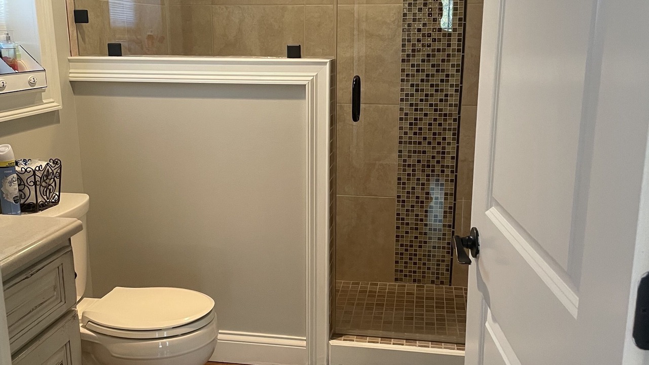 Photo of Bathroom in Benton