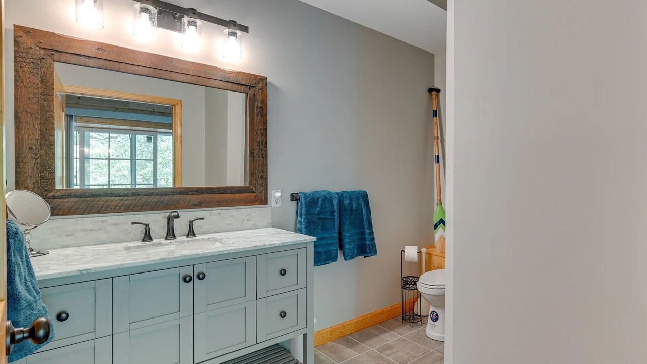 Photo of Bathroom in Byrdstown