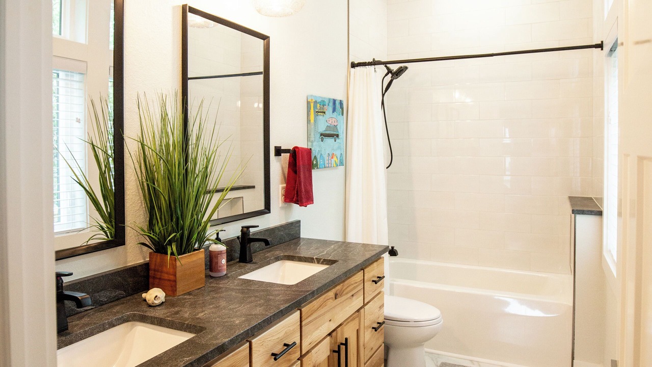 Photo of Bathroom in Spindrift Banks