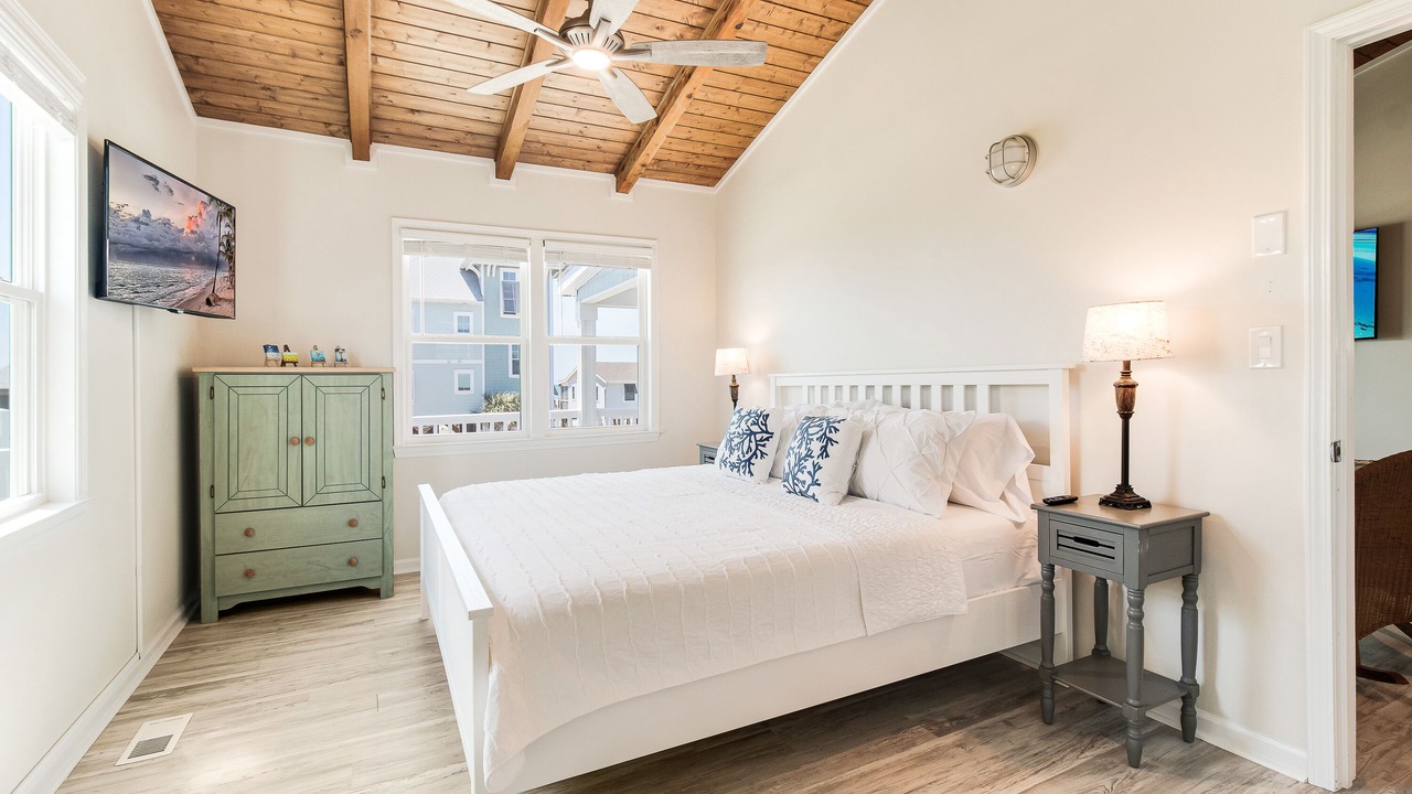 Photo of Bedroom in Oak Island