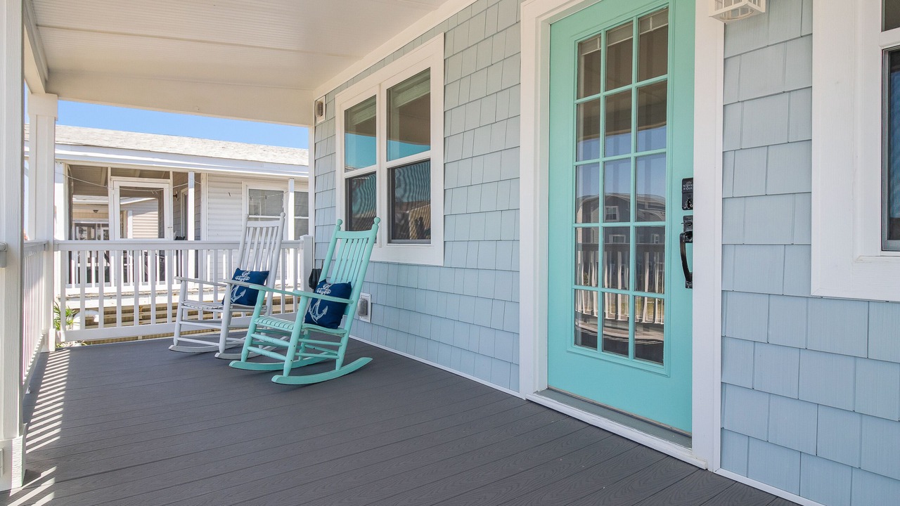 Photo of Patio Balcony in Oak Island