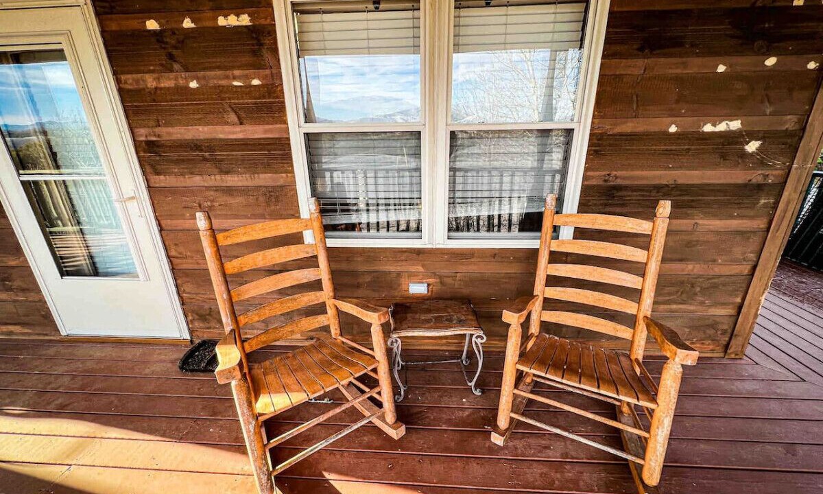 Photo of Patio Balcony in Mouth of Wilson