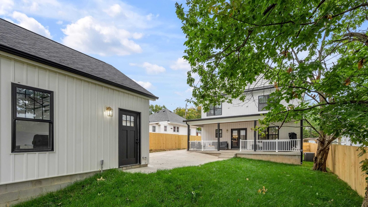 Photo of Outdoor in Lexington