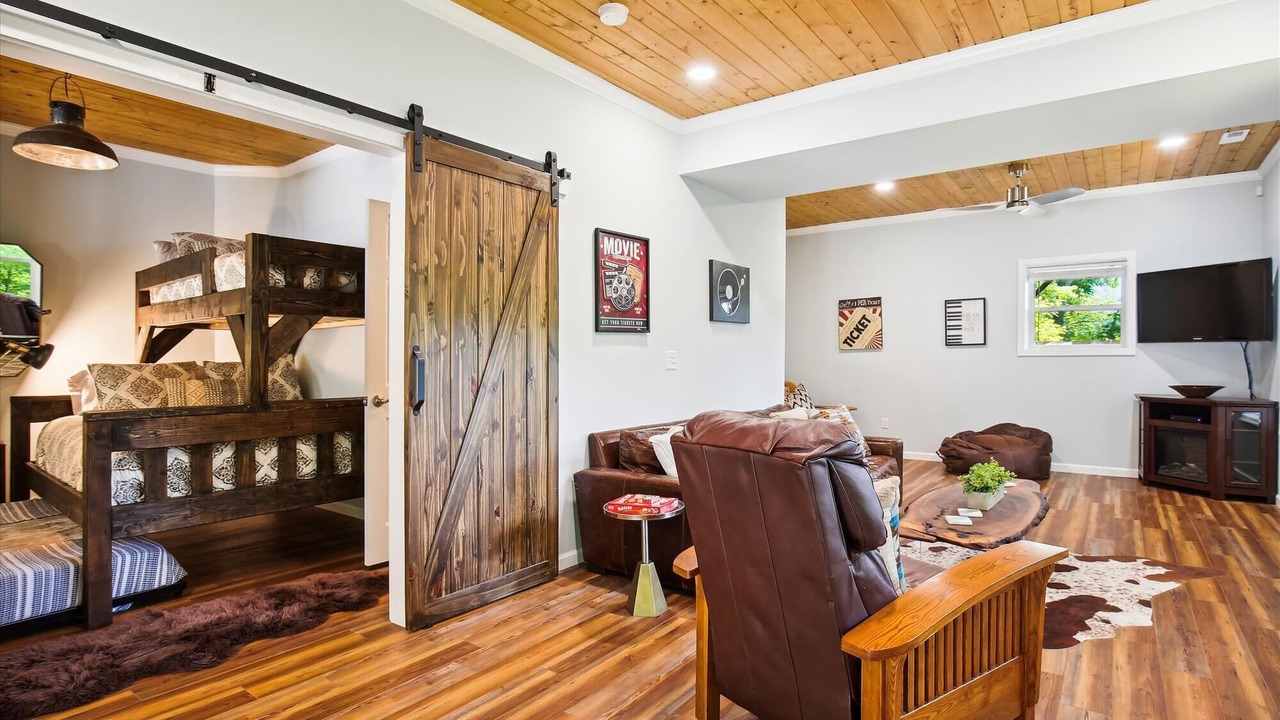 Photo of Bedroom in Weaverville