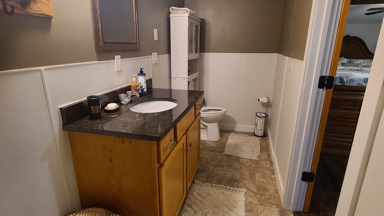 Photo of Bathroom in Muddy Pond