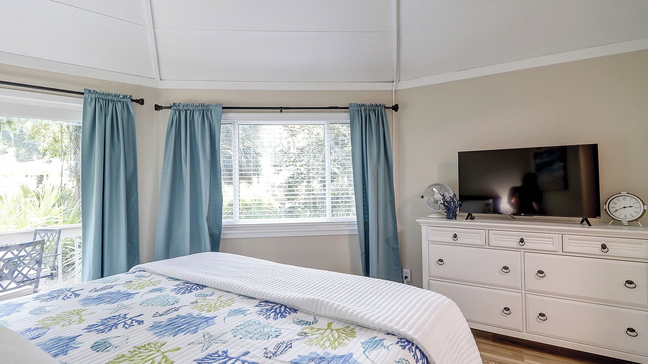 Photo of Bedroom in Oceanside