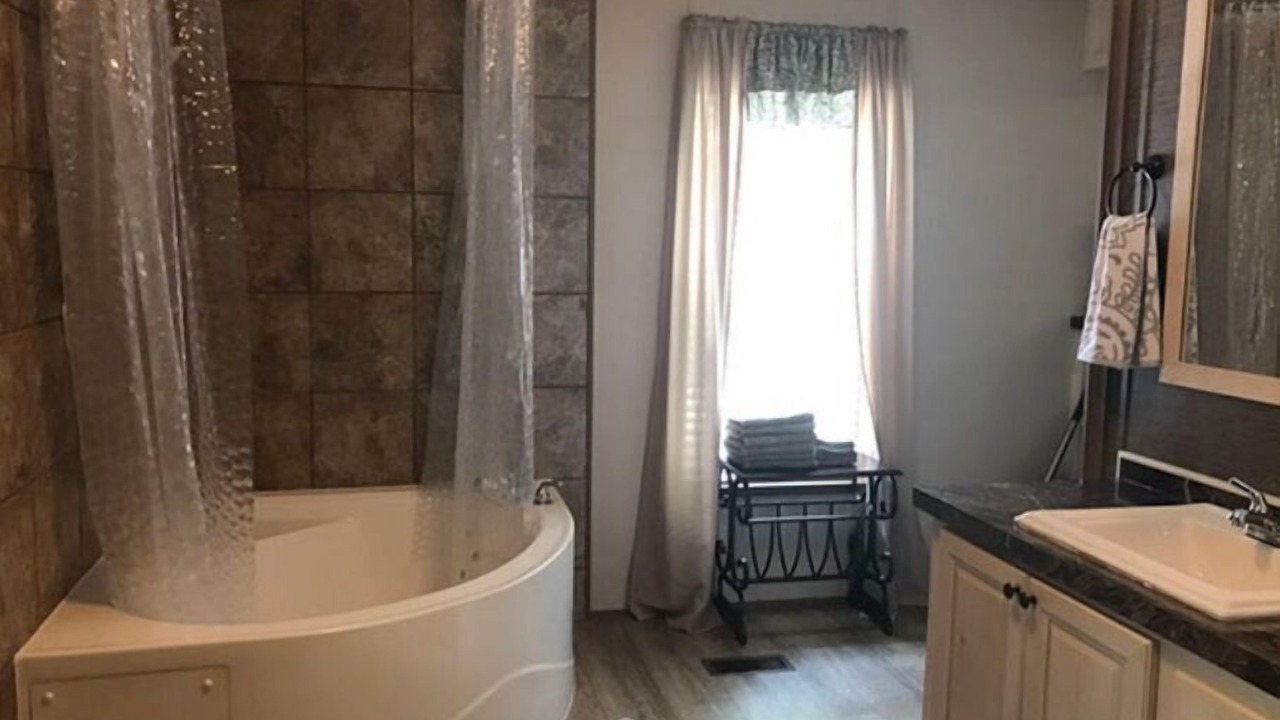 Photo of Bathroom in Lejunior