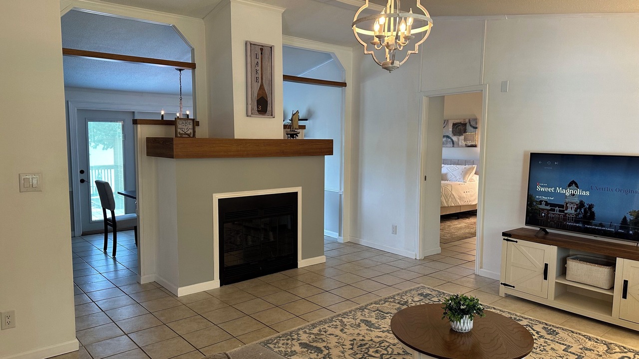 Photo of Livingroom in Johnson City
