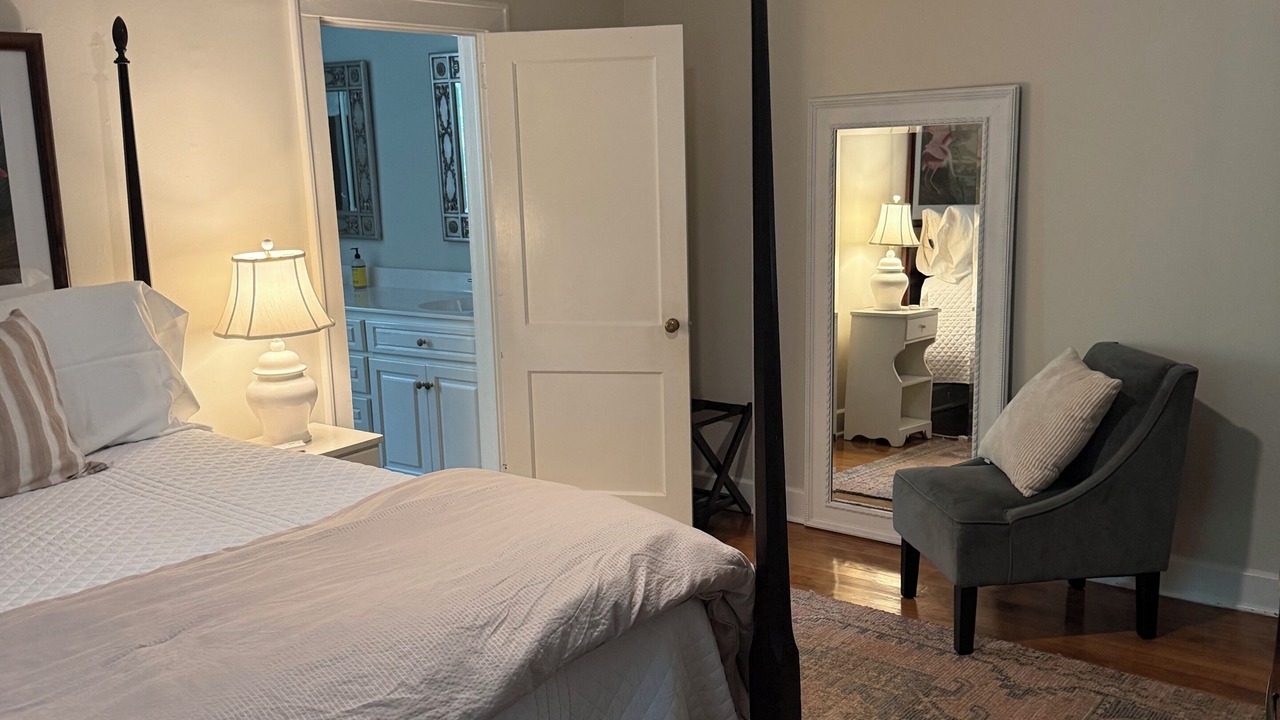 Photo of Bedroom in Summerville Historic District