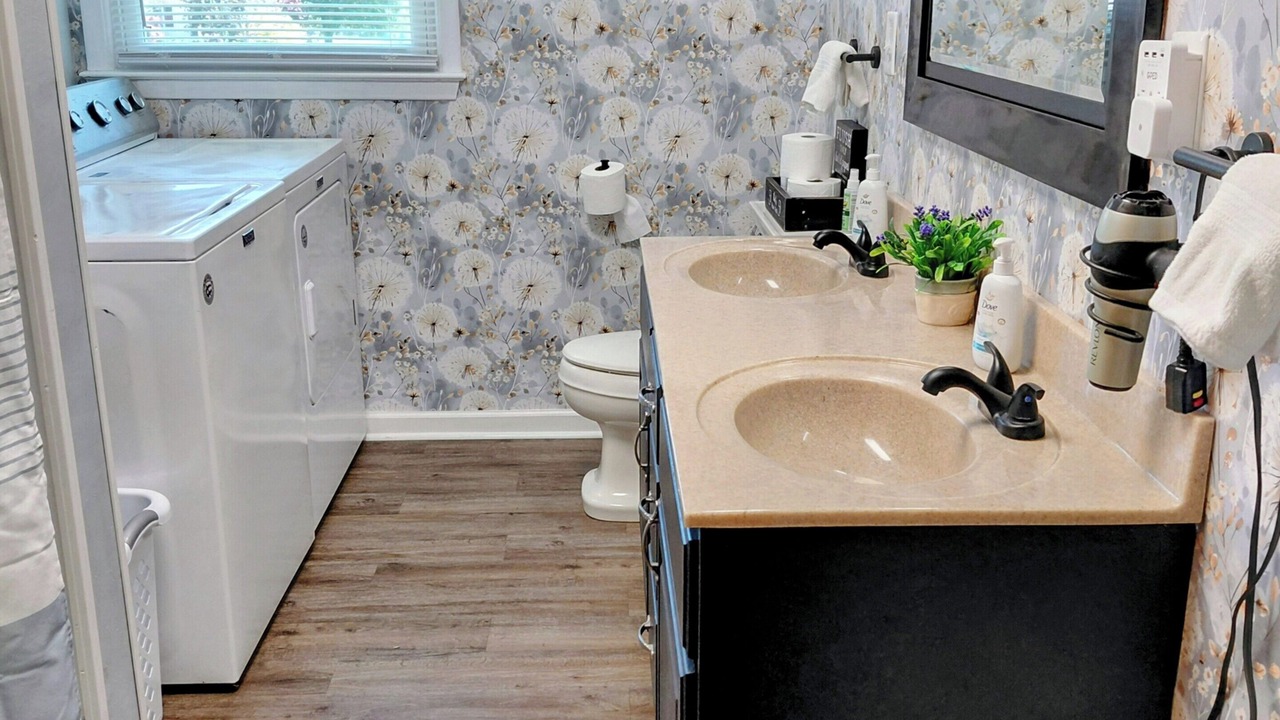 Photo of Bathroom in Jonesborough
