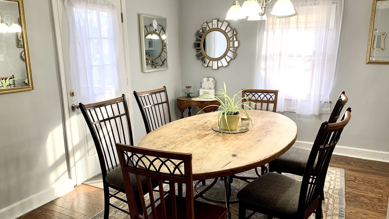 Photo of Livingroom in Silverton