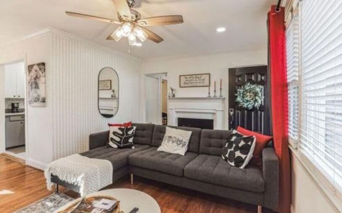 Photo of Livingroom in Greenville