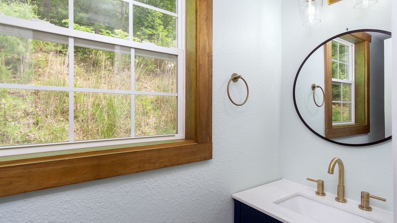 Photo of Bedroom in Weaverville