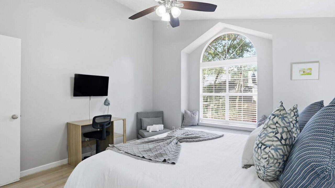 Photo of Bedroom in Whitemarsh Island