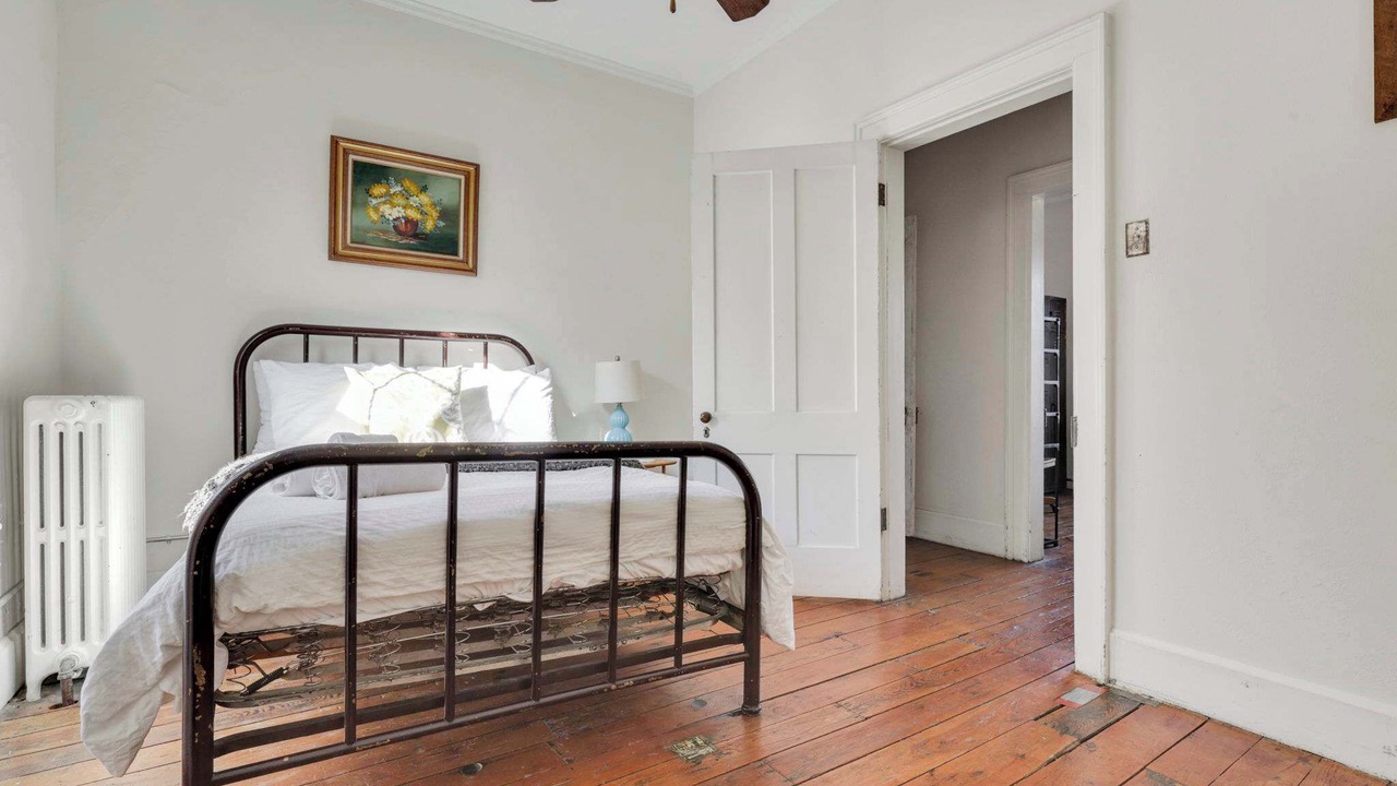 Photo of Bedroom in Italian Village
