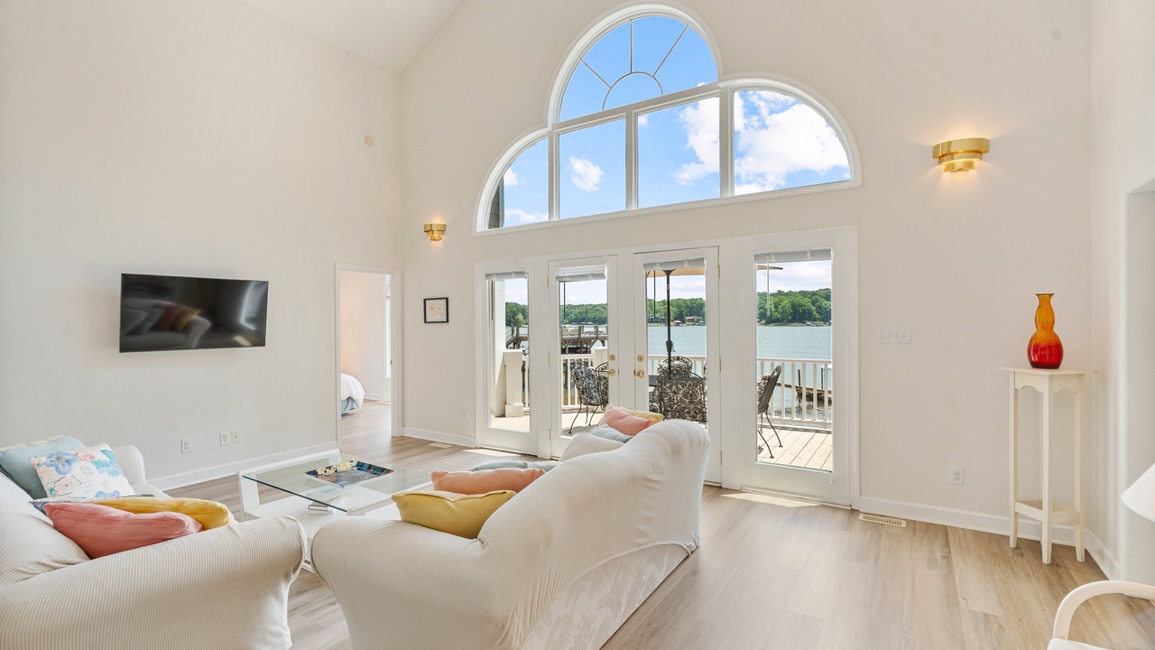 Photo of Bedroom in Troutman