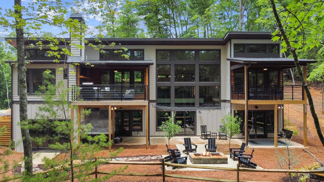 Photo of Patio Balcony in Ellijay