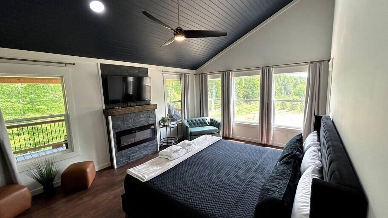 Photo of Livingroom in Rogers