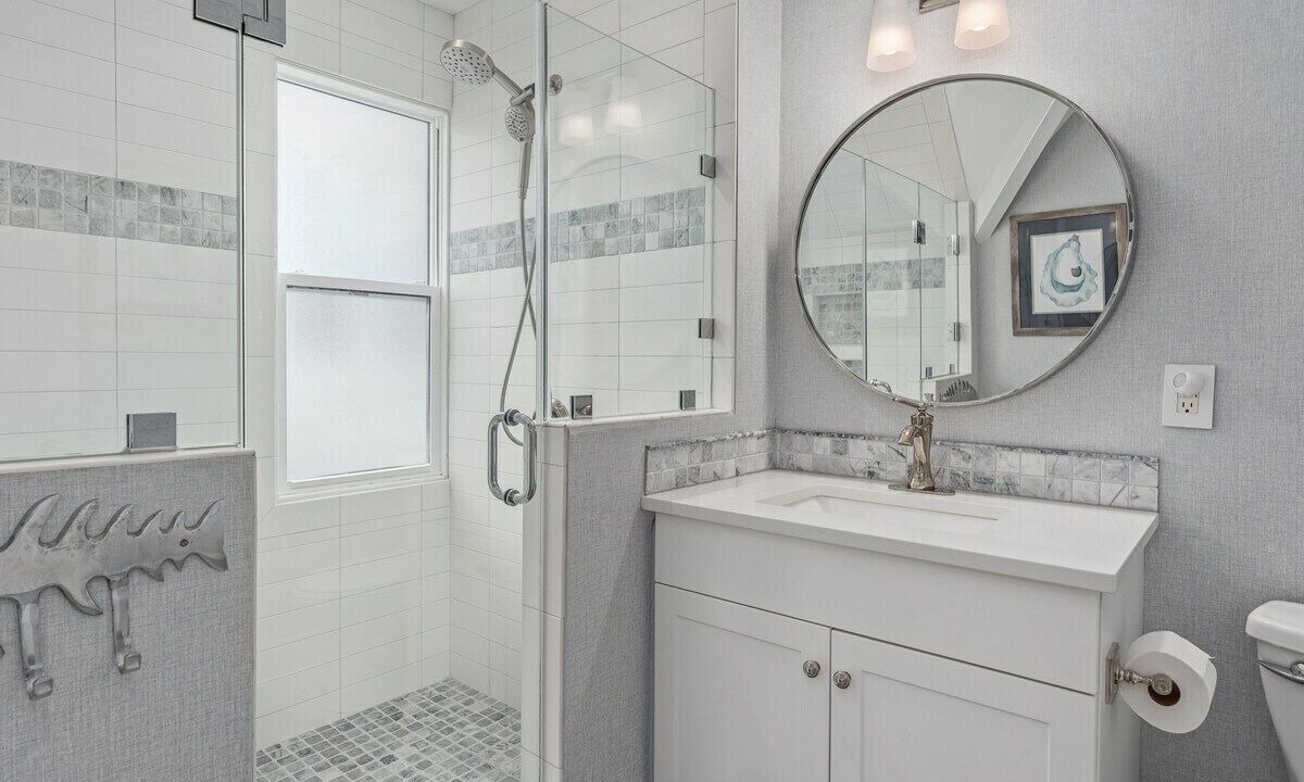 Photo of Bathroom in Surfman's Walk