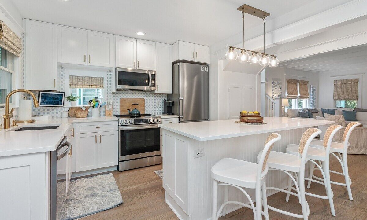 Photo of Kitchen in Surfman's Walk