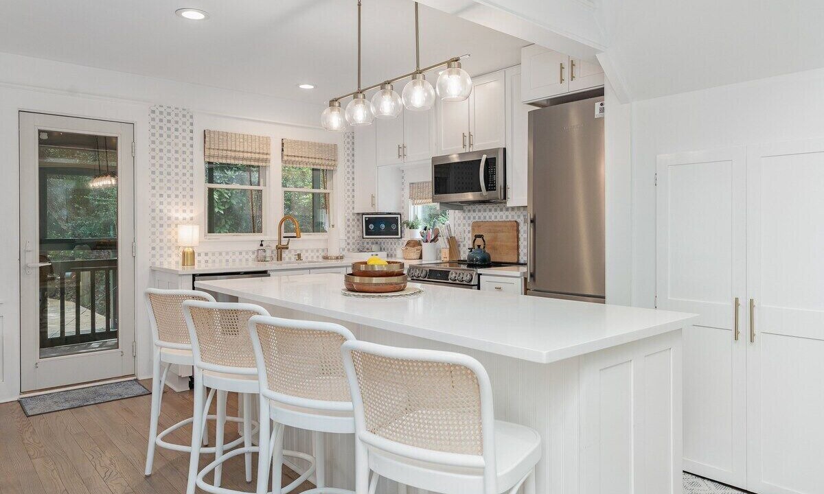 Photo of Kitchen in Surfman's Walk