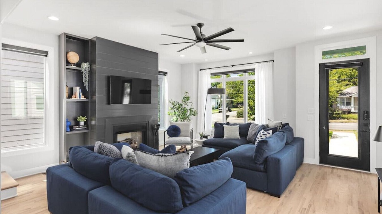 Photo of Livingroom in Cleveland Park