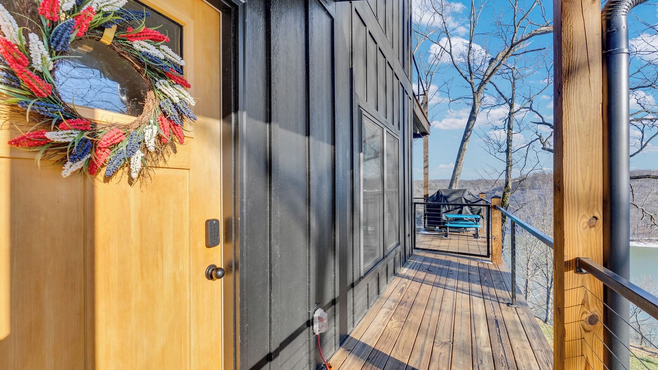 Photo of Outdoor in Byrdstown