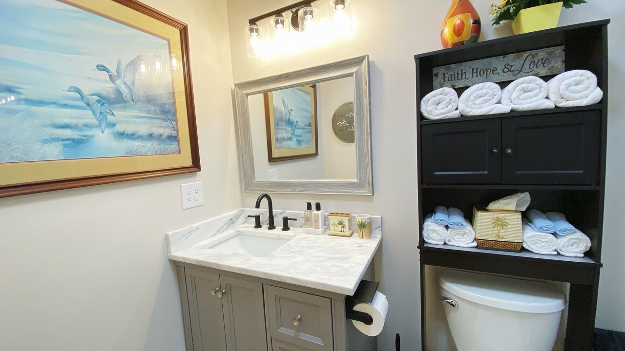 Photo of Bathroom in Hartwell