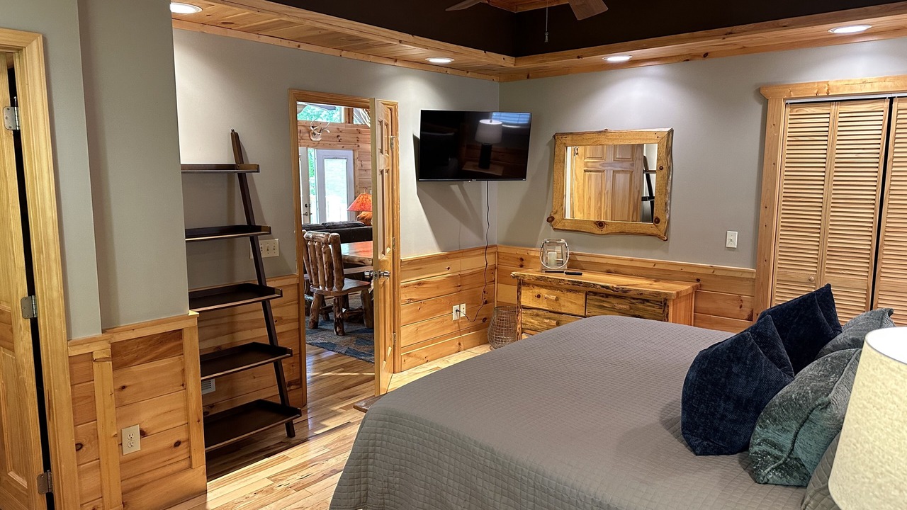 Photo of Bedroom in Helen