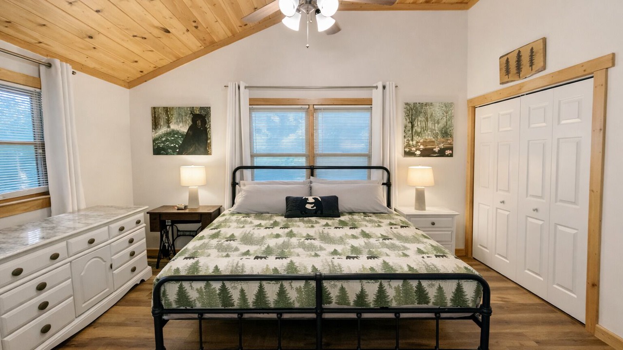 Photo of Bedroom in Ellijay