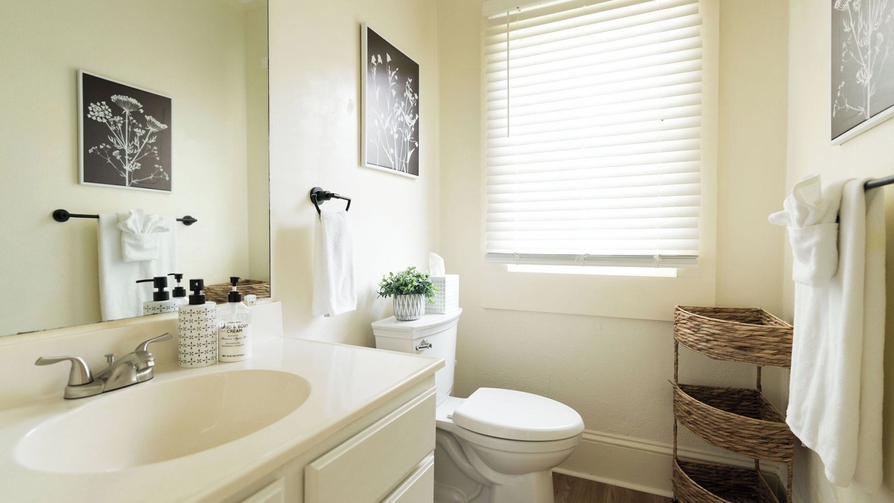 Photo of Bathroom in West Side Historic District