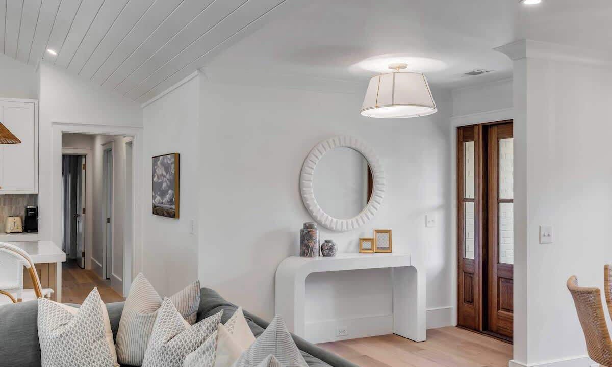 Photo of Livingroom in Mount Pleasant