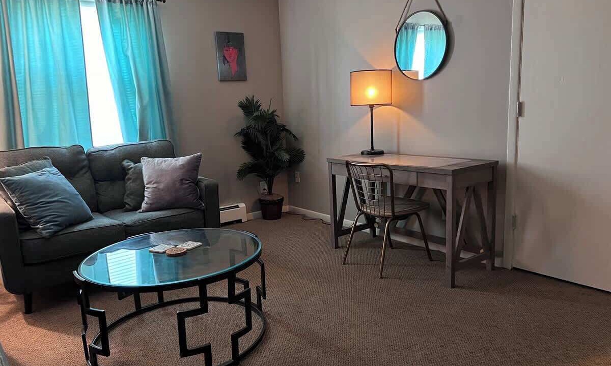Photo of Livingroom in Masury